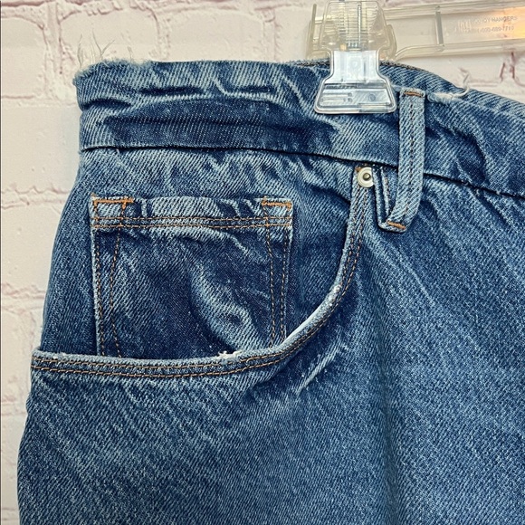 Good American Good Vintage Jagged Hem Jeans - Picture 5 of 16